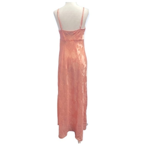Victoria’s Secret gold label peach maxi slip - Picture 8 of 8